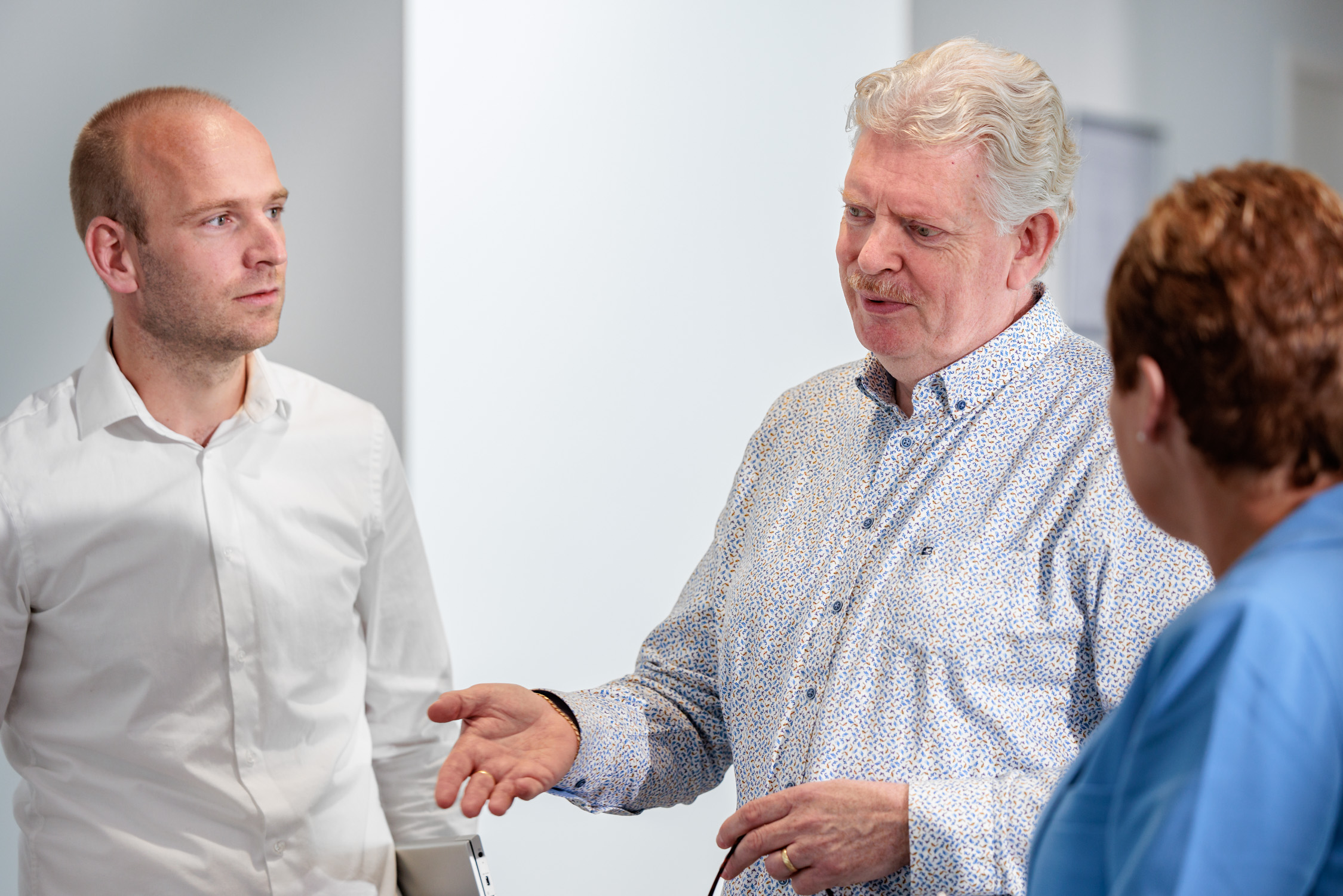 Administratie medewerker aan het werk bij Lion Foods in Kapelle